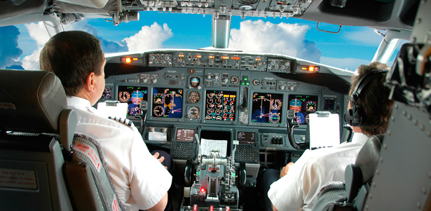 Полет за штурвалом самолета в тренажерном центре Red Bird flight simulations **со скидкой до 71%**. Москва - kupikupon.ru Полет за штурвалом самолета в тренажерном центре Red Bird flight simulations **со скидкой до 71%**