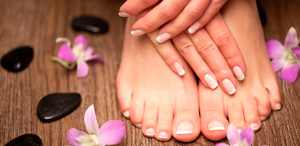 Маникюр и педикюр с покрытием Vinylux или Shellac в салоне красоты на Рязанском проспекте. **Скидка до 69%**. Москва - kupikupon.ru Маникюр и педикюр с покрытием Vinylux или Shellac в салоне красоты на Рязанском проспекте. **Скидка до 69%**