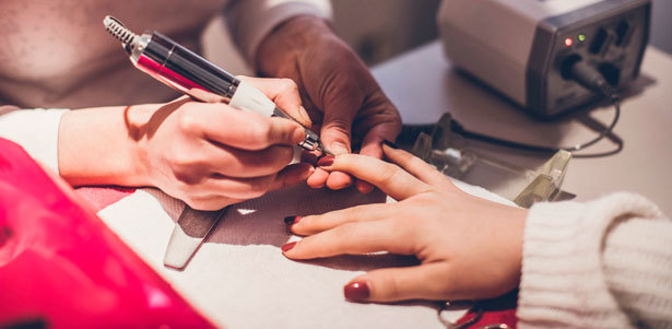 Маникюр и педикюр с покрытием гель-лаком PNB, Essie, Uno или Beautix в салоне красоты Nailschoolstudio. **Скидка до 60%**. Санкт-Петербург - kupikupon.ru Маникюр и педикюр с покрытием гель-лаком PNB, Essie, Uno или Beautix в салоне красоты Nailschoolstudio. **Скидка до 60%**