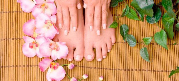 Spa-маникюр + Spa-педикюр + покрытие лаком или Shellac ногтей рук или ног (на ваш выбор) в салоне «Галерея красоты». **Скидка 79%** . Москва - kupikupon.ru Spa-маникюр + Spa-педикюр + покрытие лаком или Shellac ногтей рук или ног (на ваш выбор) в салоне «Галерея красоты». **Скидка 79%**