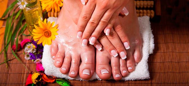 Spa-маникюр + Spa-педикюр + покрытие Shellac или обычное в салоне «Галерея красоты». **Скидка до 79%**. Москва - kupikupon.ru Spa-маникюр + Spa-педикюр + покрытие Shellac или обычное в салоне «Галерея красоты». **Скидка до 79%**