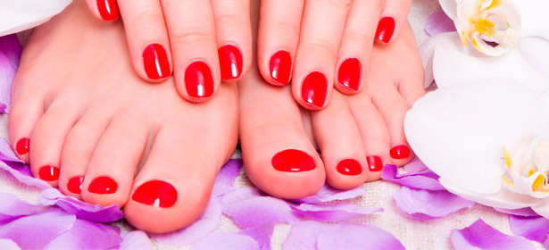 Маникюр и педикюр с покрытием Shellac в салоне красоты «Агапе» **со скидкой до 69%** + **скидка 40%** на услуги косметолога!. Москва - kupikupon.ru Маникюр и педикюр с покрытием Shellac в салоне красоты «Агапе» **со скидкой до 69%** + **скидка 40%** на услуги косметолога!