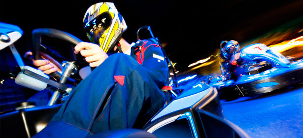 10-минутный заезд на карте в клубе Kart Racing Club. В выходные и будни, для взрослых и детей! **Скидка 50%**. Москва - kupikupon.ru 10-минутный заезд на карте в клубе Kart Racing Club. В выходные и будни, для взрослых и детей! **Скидка 50%**