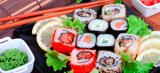 Суши и роллы – много и вкусно! Суши-вечеринки от сети ресторанов доставки блюд японской кухни «Монополия суши». **Скидка до 61%**. Москва - kupikupon.ru Суши и роллы – много и вкусно! Суши-вечеринки от сети ресторанов доставки блюд японской кухни «Монополия суши». **Скидка до 61%**