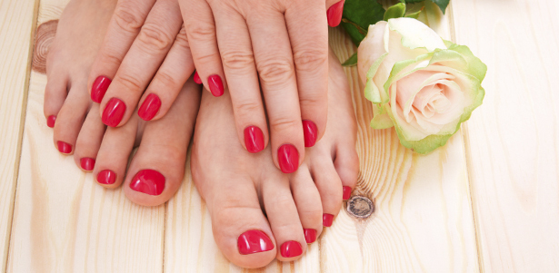 Маникюр и педикюр с покрытием Shellac в студии маникюра Trend Nail. Яркие и блестящие ноготки! **Скидка до 69%**. Москва - kupikupon.ru Маникюр и педикюр с покрытием Shellac в студии маникюра Trend Nail. Яркие и блестящие ноготки! **Скидка до 69%**