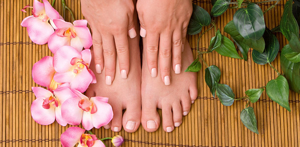 Классический маникюр и педикюр с покрытием Shellac от CND (Creative Nail Design) в сети салонов Hairsalon. **Скидка до 74%**. Москва - kupikupon.ru Классический маникюр и педикюр с покрытием Shellac от CND (Creative Nail Design) в сети салонов Hairsalon. **Скидка до 74%**