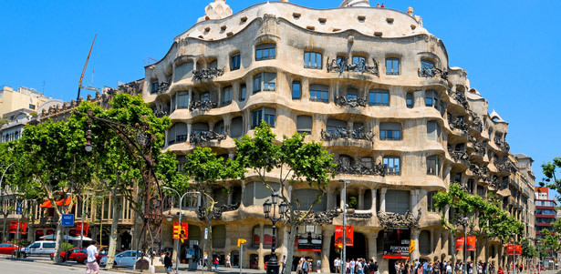 Выходные в Барселоне в отелях GRAN DERBY 4\*, BARCELONA HOTEL COLONIAL 4\* от компании «Бутик впечатлений». **Скидка 50%** . Москва - kupikupon.ru Выходные в Барселоне в отелях GRAN DERBY 4\*, BARCELONA HOTEL COLONIAL 4\* от компании «Бутик впечатлений». **Скидка 50%**