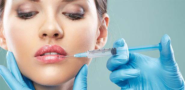 Увеличение губ препаратом Surgiderm XP30 или Juvederm Ultra 4 в медицинском центре «Контурная пластика лица». **Скидка до 74%**. Москва - kupikupon.ru Увеличение губ препаратом Surgiderm XP30 или Juvederm Ultra 4 в медицинском центре «Контурная пластика лица». **Скидка до 74%**