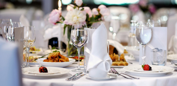 Прекрасное решение для вашего праздника! Банкет для 10, 20 или 30 человек в кафе Bolaq. **Скидка до 53%**