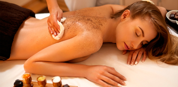 Программы по уходу за кожей лица или тела в мастерской красоты и массажа «Акварель»: «Очищение морем», «Тонус и молодость», «Spa-уход за кожей лица». **Скидка до 74%**