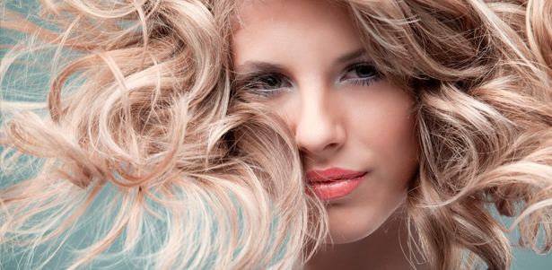 Парикмахерские услуги в «Салоне красоты Татьяны Руфиной»: стрижка горячей бритвой, ламинирование, лечение волос, инновационное геометрическое мелирование и не только со **скидкой до 73%**