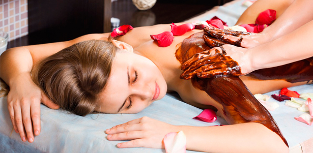 Антицеллюлитное или шоколадное обертывание в студии красоты и здоровья Slim. **Скидка до 72%**