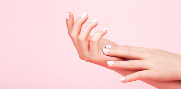 Маникюр и педикюр с покрытием гель-лаком, дизайном ногтей и парафинотерапией в «Студии красоты на Тульской». **Скидка до 70%**