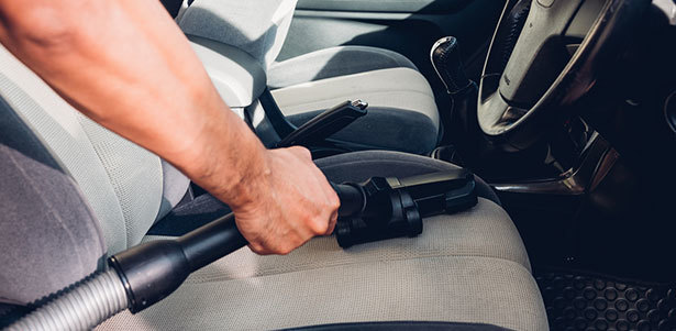 Химчистка автомобиля, защитное керамическое покрытие, «Жидкое стекло», оклейка автомобиля антигравийной или виниловой пленкой в студии детейлинга Ceramix. **Скидка до 87%**