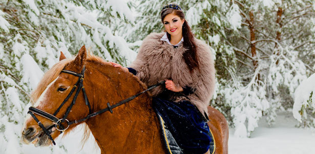 Конные прогулки для взрослых и детей, романтическая или квест-прогулка на лошадях, аренда лошади для фотосессии от конного двора «Космос» в Митино. **Скидка до 60%**