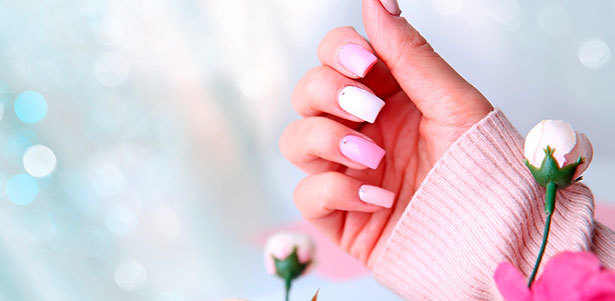 Европейский или классический маникюр и педикюр с покрытием гель-лаком в салоне красоты BeautyChiki. **Скидка до 52%**
