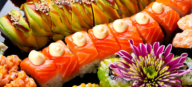 Сеты от суши-бара «Ватацуми-Суши»: ими можно накормить от 2 до 12 человек! Скидка до 52%