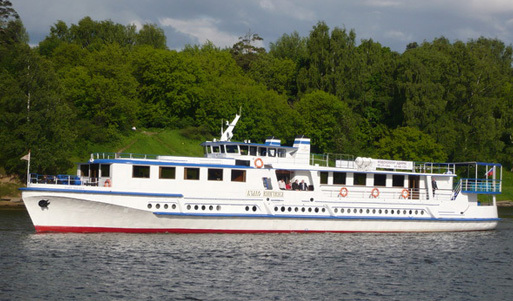 Романтический вечер вам обеспечен! Вечерние прогулки на теплоходе с дискотекой от туристического агентства «Водолей» со <b><font color="#759300">скидкой 50%</font></b>! Заплати <b><font color="#759300">150 вместо 300 рублей</font></b>!