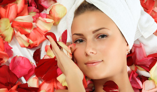 Депиляция и уход за лицом в салоне красоты «Любимый» со <font color="#99cc00"><b>скидкой 70%</b></font>! Заплати <font color="#99cc00">705 р. вместо <s>2350</s></font>! Комфорт и свобода для вашей кожи!