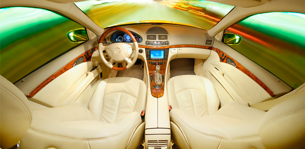 Полная паровая химчистка автомобиля в автотехцентре «Лев»: химчистка передних и задних сидений, чистка потолка, обшивки дверей, пола и приборной панели **со скидкой 50%**
