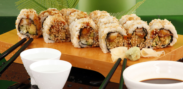 Свежие, аппетитные роллы, суши, сеты и румяная итальянская пицца от ресторана доставки Santa Fe. **Скидка 50%**