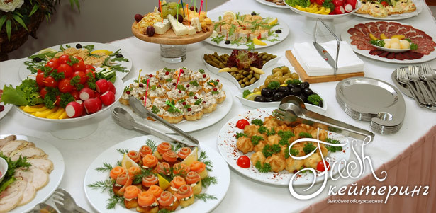 Фуршетные сеты для компании от 5 до 10 человек от «Фреш-кейтеринг». **Скидка до 52%**